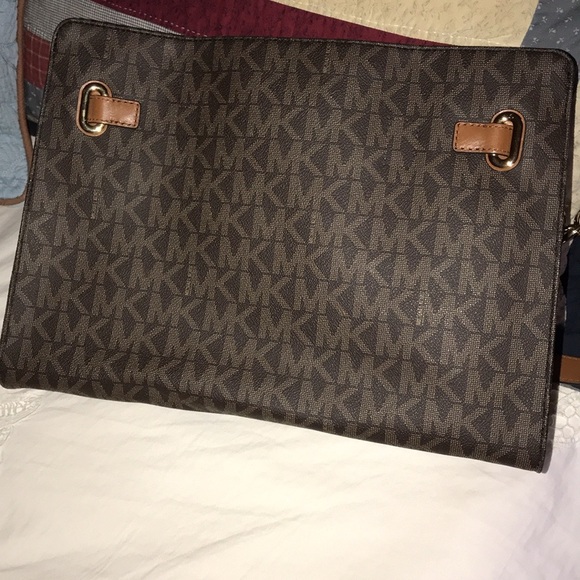 Vintage Michael Kors Large Tote purse - like new !!! - Picture 7 of 10